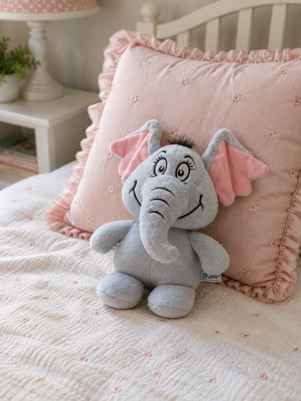 2018 Aurora Dr. Seuss Horton Hears a Who Elephant Plush 10" Stuffed Animal